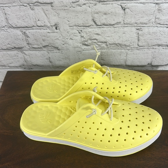 JOYBEES Weekend Mule 8-8.5 Yellow Iris/White LIKE NEW! - Picture 2 of 8